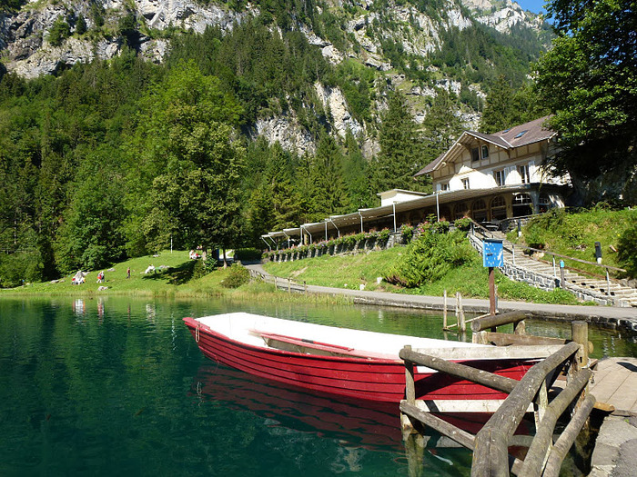 На холодно-синем стекле воды - Blausee 30355