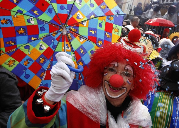 Карнавал женщин (Women's Carnival) в Кёльне, Германия, 16 февраля 2012 года