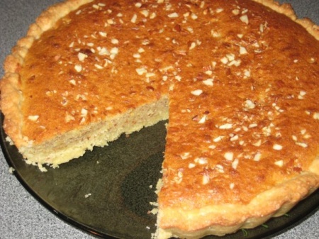 1305884370_mindalnyj-pirog-s-medom (450x337, 78Kb)