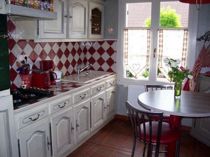 Французский стиль в интерьере кухни 7 (700x525, 98Kb)