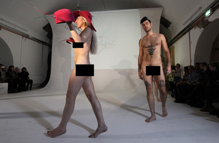 video-golie-modeli-moda