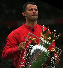220px-Giggs_PL_trophy (220x239, 13Kb)