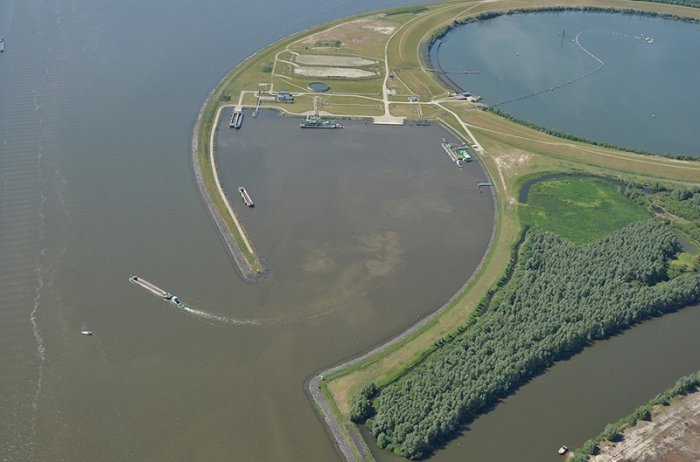 очистка озера Кетельмеер Нидерланды 4 (700x462, 187Kb)