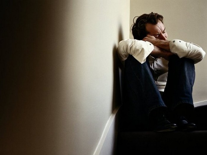 Плачущие мужчины фотографа Сэм Тэйлор-Вуд - Jude Law (700x524, 43Kb)