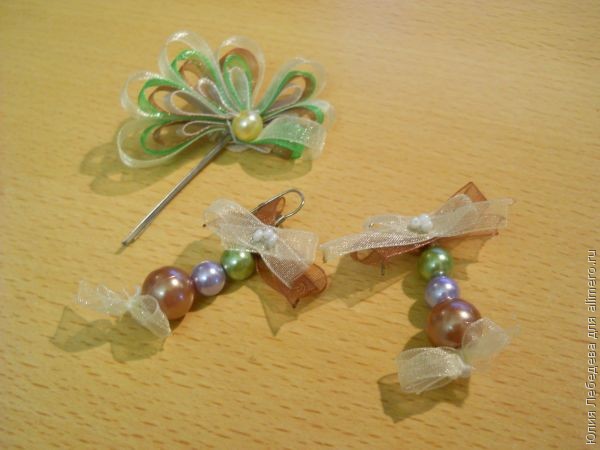 Сделать серьги из лент