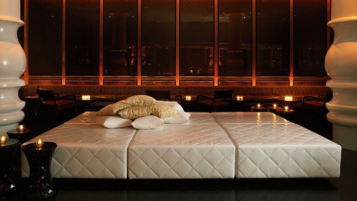 Удивительно красивый дизайн отеля Mondrian South Beach 36 (700x393, 63Kb)