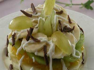 1307013695_21-recept-fruktovyj-salat-s-sousom (400x300, 16Kb)