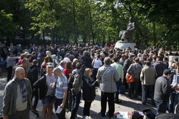 Добрый лагерь оппозиции в районе Чистых прудов, Москва, 15 мая 2012 года/2270477_94 (610x406, 92Kb)