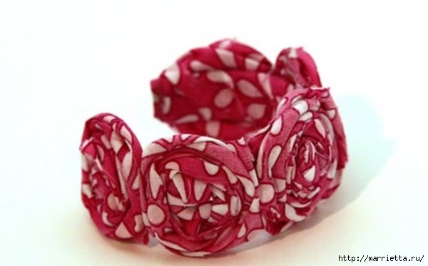 pulseira-com-rosas-de-tecido-1 (600x373, 85Kb)