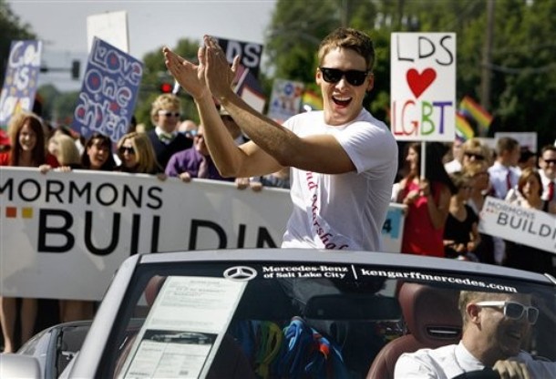 Гей-парад в Солт-Лейк-Сити (gay pride parade in Salt Lake City), штат Юта , 03 июня 2012 года.