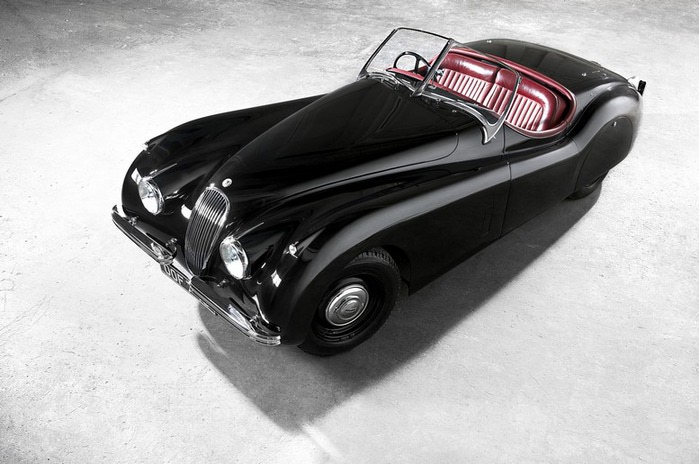 Jaguar XK120 - самая красивая машина 50-х годов 19-го века 14 (700x464, 88Kb)