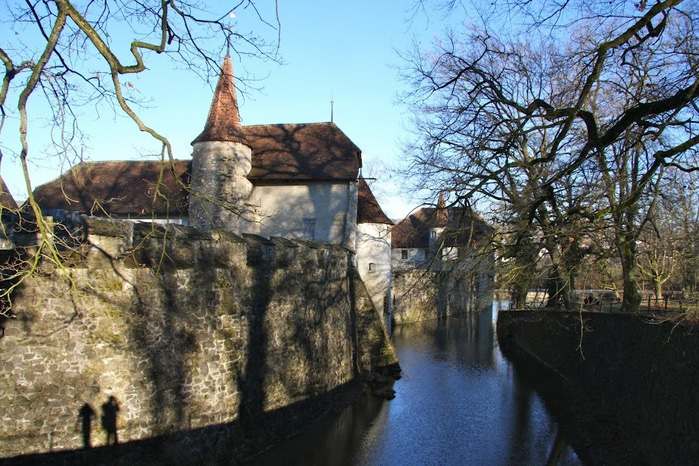 Замок Хальвиль (Schloss Hallwyl) 85032