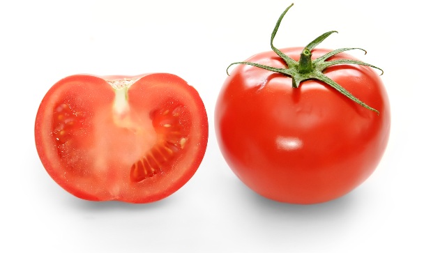 Bright_red_tomato_and_cross_section02 (608x363, 39Kb)