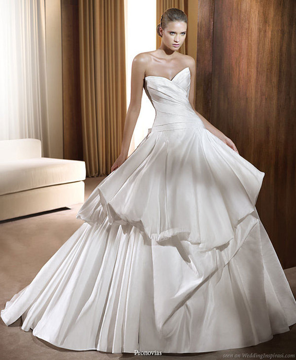 2011_pronovias_wedding_dresses_feria (575x700, 109Kb)