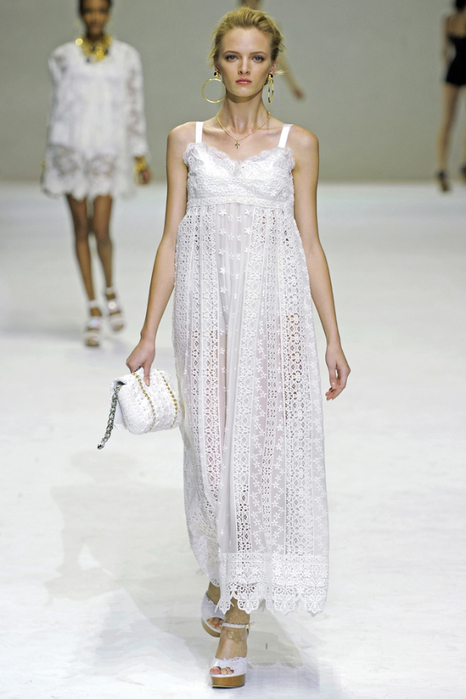 Alessandro Dell'Acqua is the new designer for Brioni, and for SS'11 he