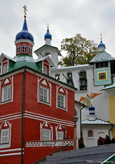 Псково-Печерский монастырь2 (490x700, 252Kb)