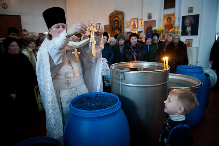 Как самому осветить крещенскую воду 55