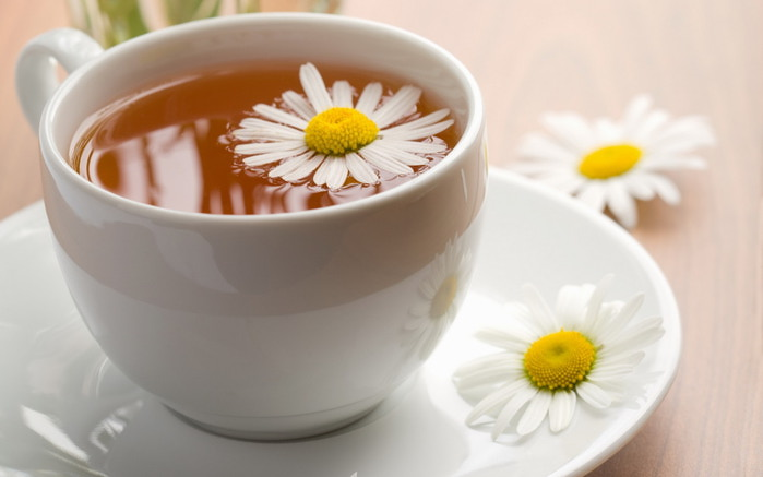 Creative_Wallpaper_Tea_with_a_camomile_029037_ (700x437, 47Kb)