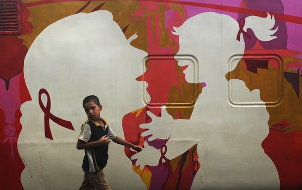 Красная лента, Калькутта, 27 июля 2012 года