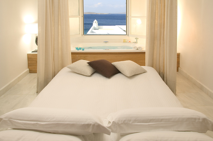 Mykonos_Grand_hqroom_ru_18 (700x465, 85Kb)