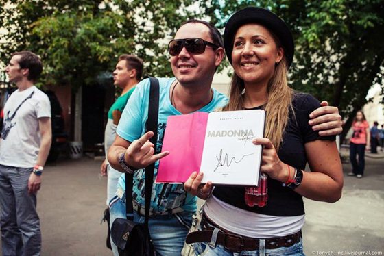Мадонна открыла свой фитнес клуб в Москве. Фоторепортаж. Фотографии