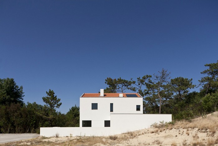 Белый дом архитектора Nuno Silva 1 (700x467, 64Kb)
