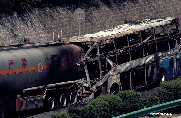 В автобусе заживо сгорели 36 человек 