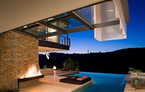 pool-and-outside-fireplace (500x318, 43Kb)