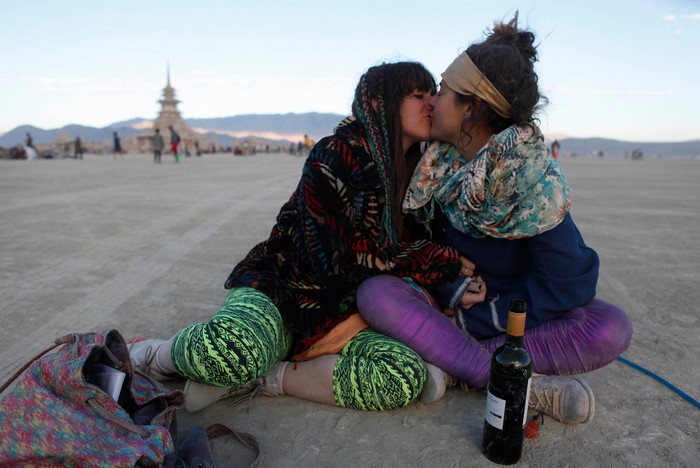Лучшие фото фестиваля Burning Man 2012 38 (700x468, 78Kb)