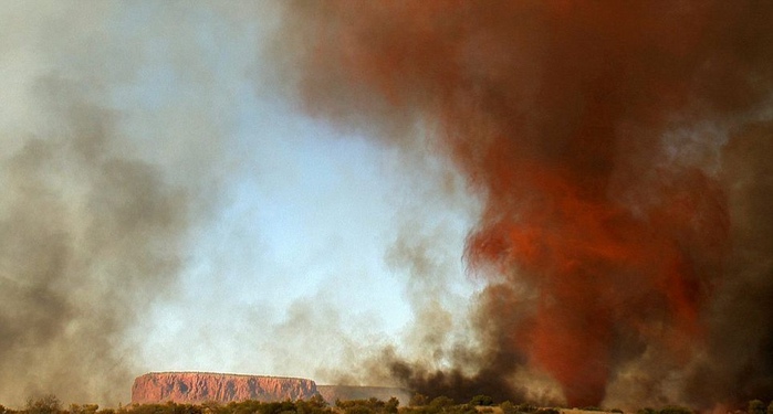 Fire Tornado Огненный торнадо в Австралии. Фотографии, видео