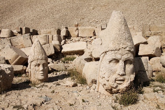 3925073_mountnemrut3 (700x466, 201Kb)