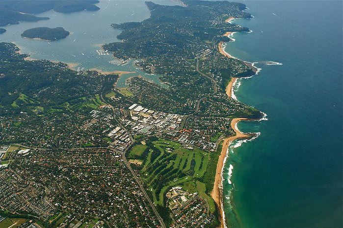 Aerial_view_of_Sydney_Northern_Beaches (700x466, 100Kb)
