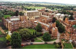 1321451006_etoncollege03 (300x197, 38Kb)