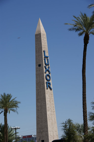 Отель Luxor hotel и Casino, Las Vegas - Пожить в пирамиде. 94539
