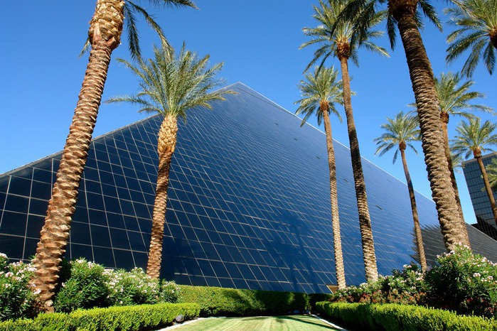 Отель Luxor hotel и Casino, Las Vegas - Пожить в пирамиде. 63184