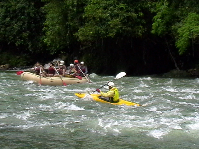 Pic 1. Kayak-raft (640x480, 220Kb)