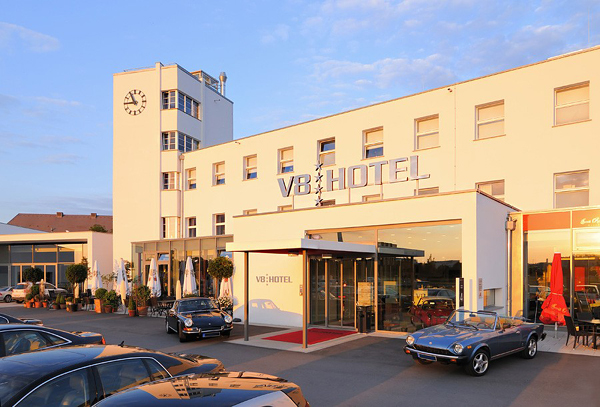 V8-Hotel (600x407, 239Kb)