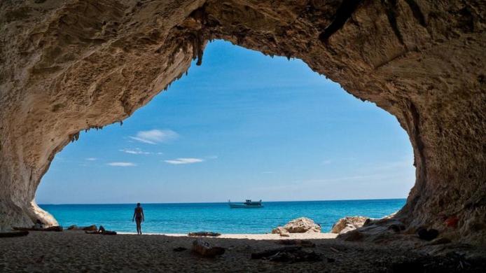 3554158_CalaLunaBeachSardinia (694x390, 43Kb)