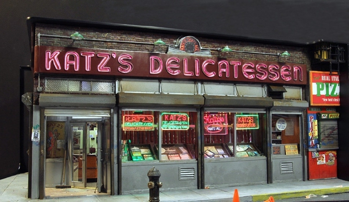 Миниатюрное кафе 'Деликатесы у Катца' ('Katz’s Delicatessen')