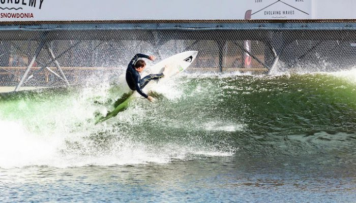 Surf Snowdonia 5 (700x400, 275Kb)