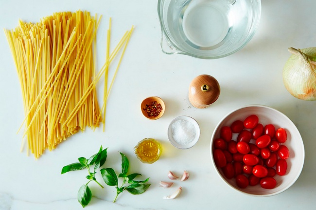 5921629_1169310R3L8T8D650pastassousomvodnojskovorodevsegoza9minut_c4ca4238a0b923820dcc509a6f75849b (650x433, 90Kb)
