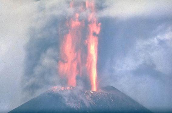 Толбачик: необычное извержение вулкана на Камчатке