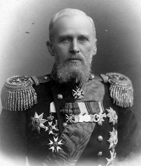 Admiral_Eberhardt_1912_photo_by_Mazur_(cropped) (595x700, 228Kb)