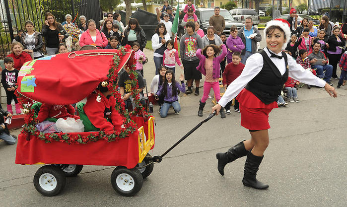 Рождественский парад в Pacoima