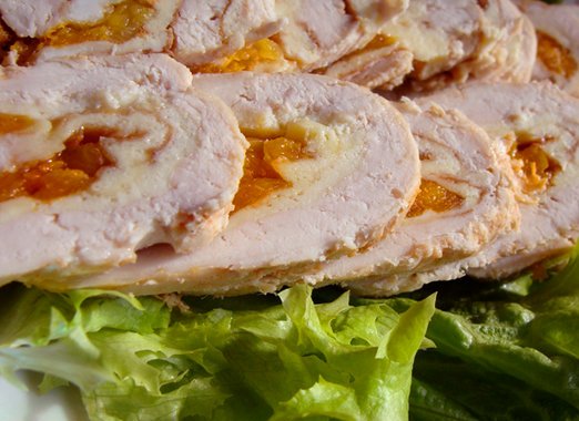 Куриный рулет с курагой рецепт пошагово Куриный рулет с курагой рецепт пошагово