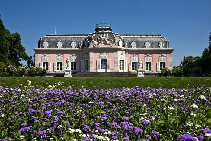 Schloss_Benrath__Duesseldorf (700x466, 134Kb)