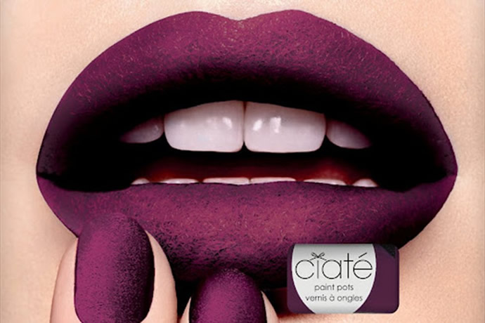 Would you wear... A velvet manicure? Would you wear... A velvet manicure?