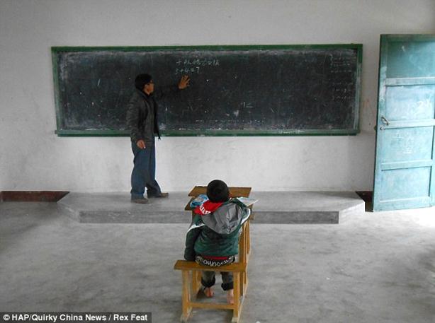 Ху Ян – единственный ученик китайской школы. Фотографии