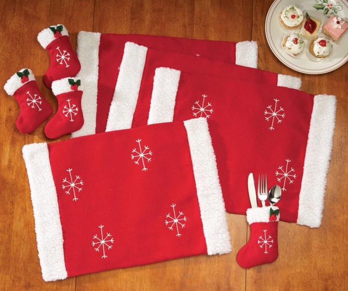 Placemat-and-Silware-ware-For-Christmas-800x669 (700x585, 106Kb)