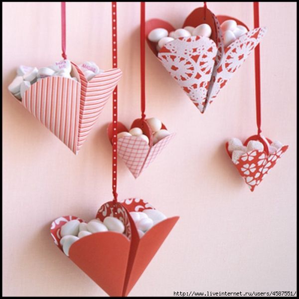 Brilliantly-crafted-Bonbon-filled-Hearts-are-loaded-with-fun (600x600, 132Kb)